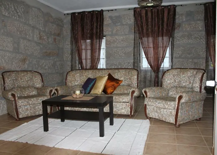 Casa Do Adro